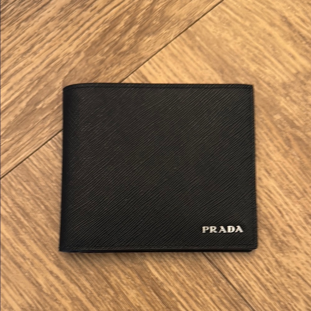 Prada Black Men's Wallet BRAND NEW